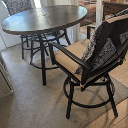 Bistro Style Patio Furniture Set 