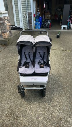 Mountain buggy  stroller