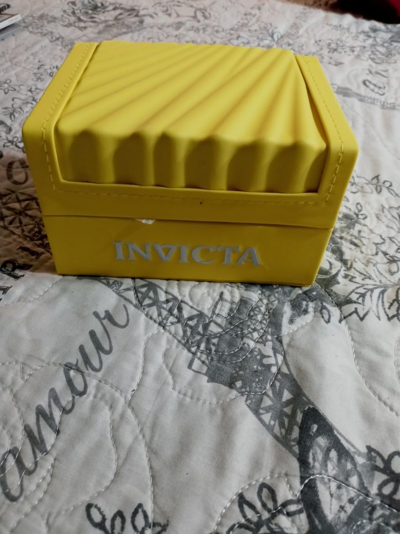 Invita boxes