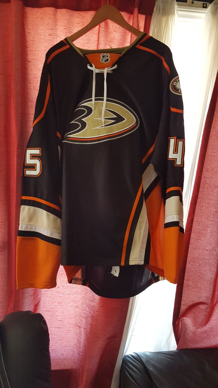 Anaheim Ducks Third Jersey for Sale in Anaheim, CA - OfferUp