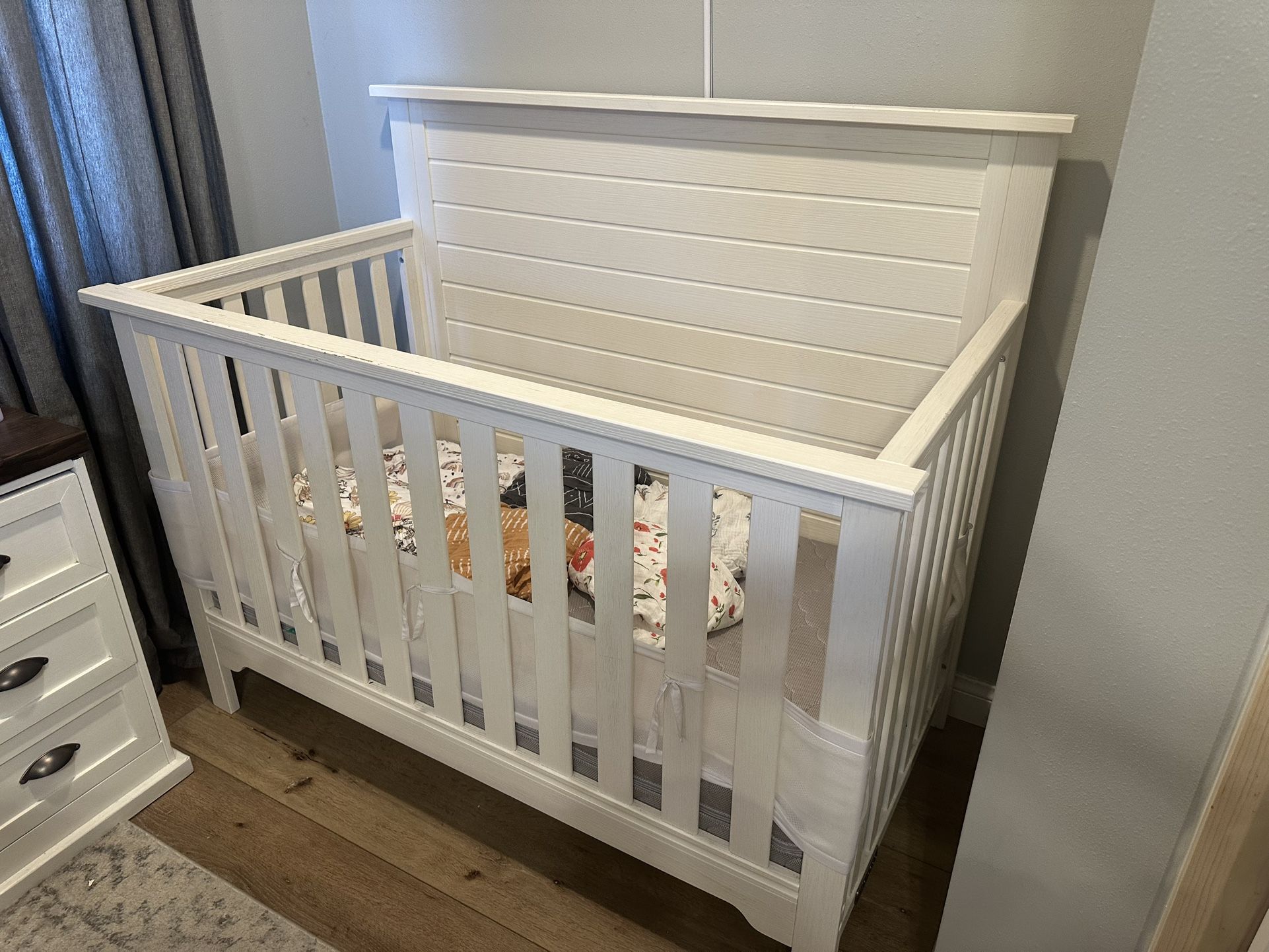Baby crib