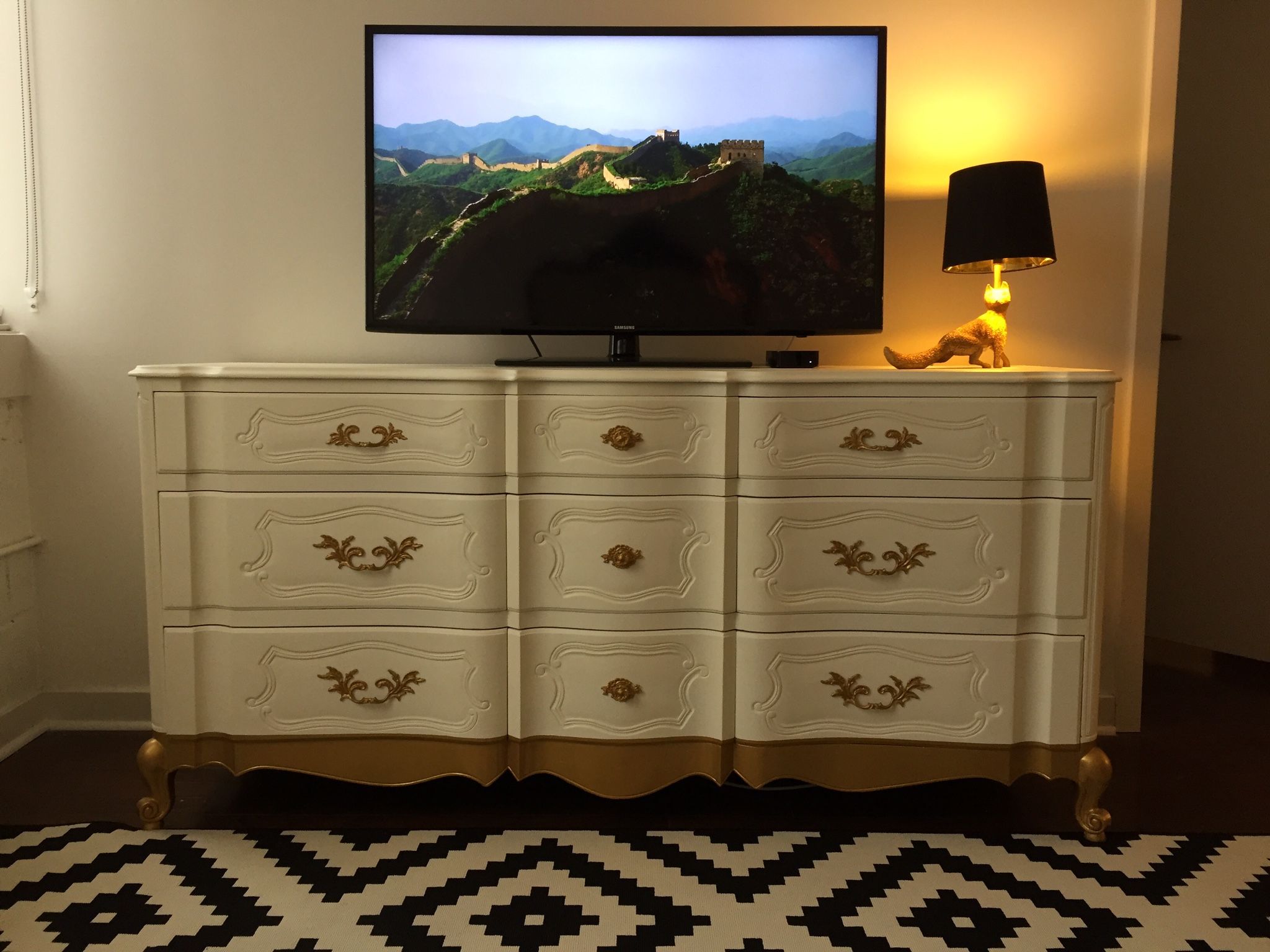 White & Gold French Provincial Dresser