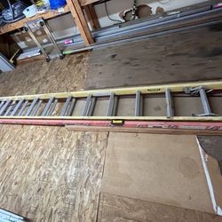 Werner 28 FT  Glide Safe Extension Ladder