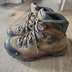 Vasque St. Elias GTX Hiking Boots - Women's