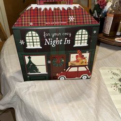 Bath and Body works - Cozy night in