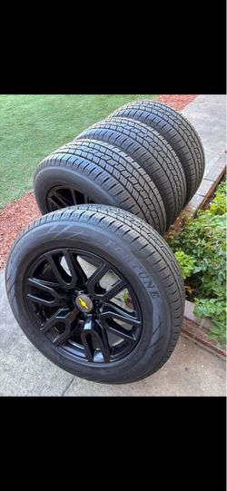 Chevy Silverado Wkeels and tires 20
