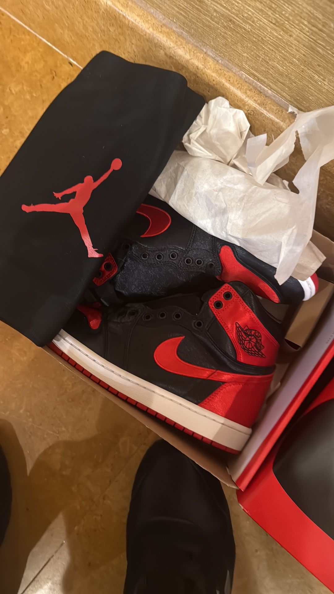 Jordan 1 High Satin Bred