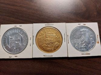 Carnival collectible 1968 Mardi Gras doubloons 