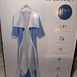 Wearable Heated Blanket with Foot Pocket