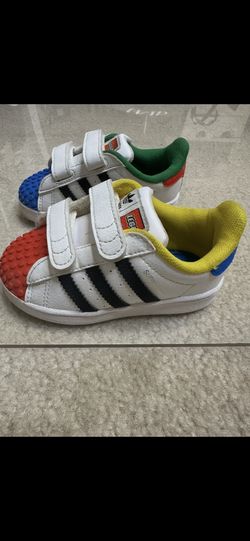 ADIDAS X LEGO INFANT SZ 6📍PICK UP 7TH ST & BASELINE RD📍