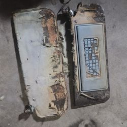 Oldsmobile Cuttlas Sunvisors