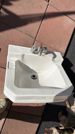 Bathroom sink