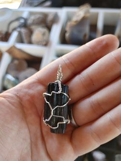Black tourmaline pendant