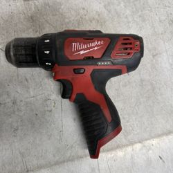 Used Milwaukee M12 Speed Drill Driver($29 Tool Only 