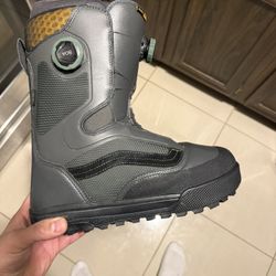 Vans Aura Pro Snowboard Boots