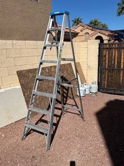 8’ Aluminum Ladder