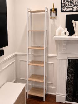 Bookshelf - white and oak (like new)