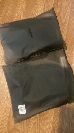 Black medium ESSENTIAL shorts, ONLY TWO LEFT. Make your orders when you can.