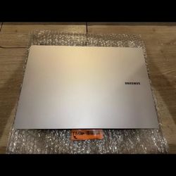 Samsung Galaxy Book3 Pro 16" Laptop 1TB SSD Intel Core i7 13th Gen 16GB Ram
