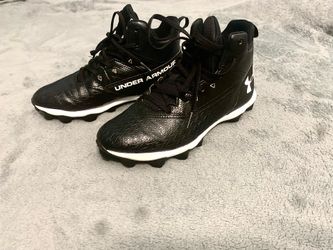 Under Armour Men's Spotlight Mid Football Cleats