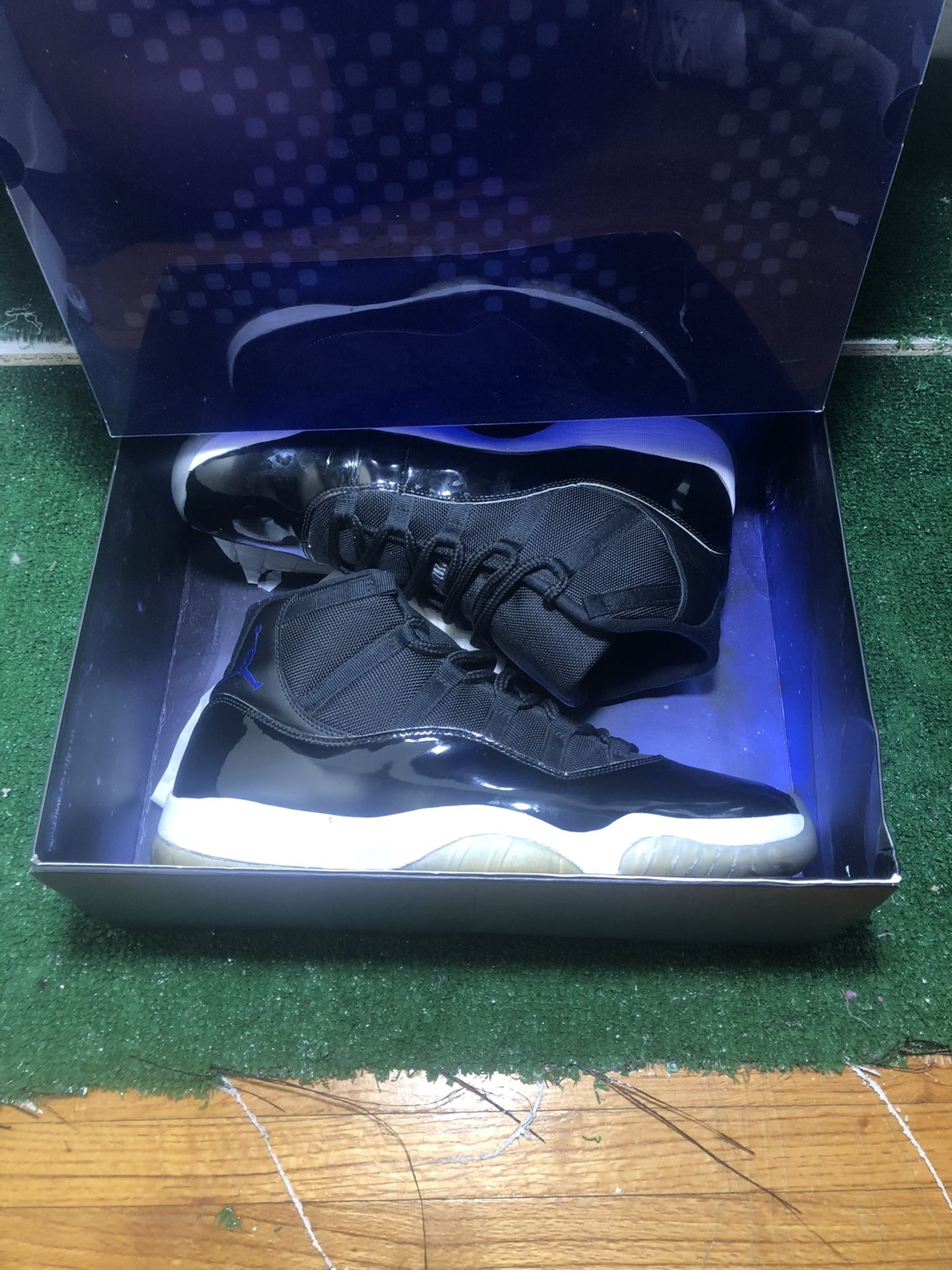 Jordan 11 Space Jam Size 14