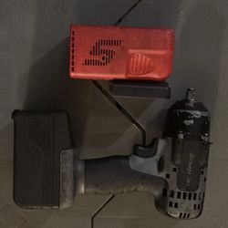Snap On 3/8 Cordless 18v W Battery 