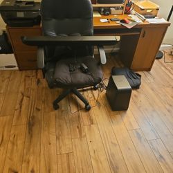 32 Inch Spundbar with Subwoofer And Remote. 