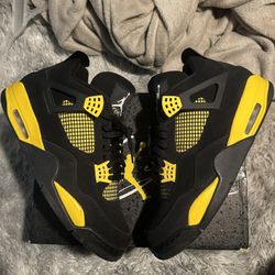jordan 4 thunders