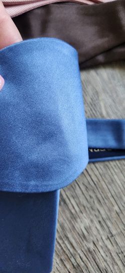 Solid silk  and velvet self bow ties
