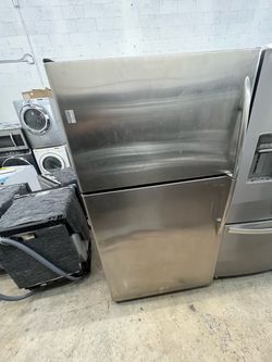 Stainless Steel Top Freezer Refrigerator