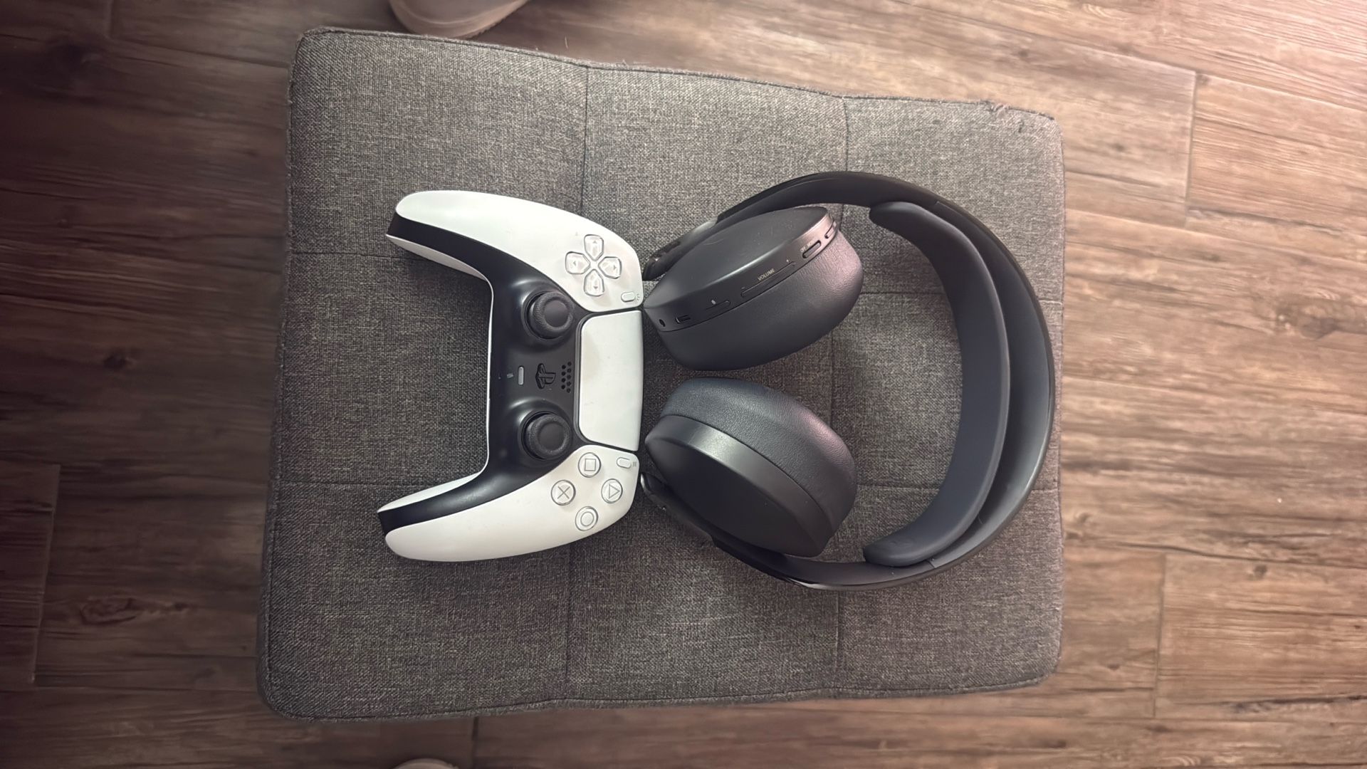 PS5, Controller & Wireless Headset