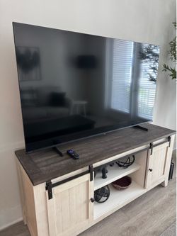 65" Hisense Roku TV in Perfect Condition