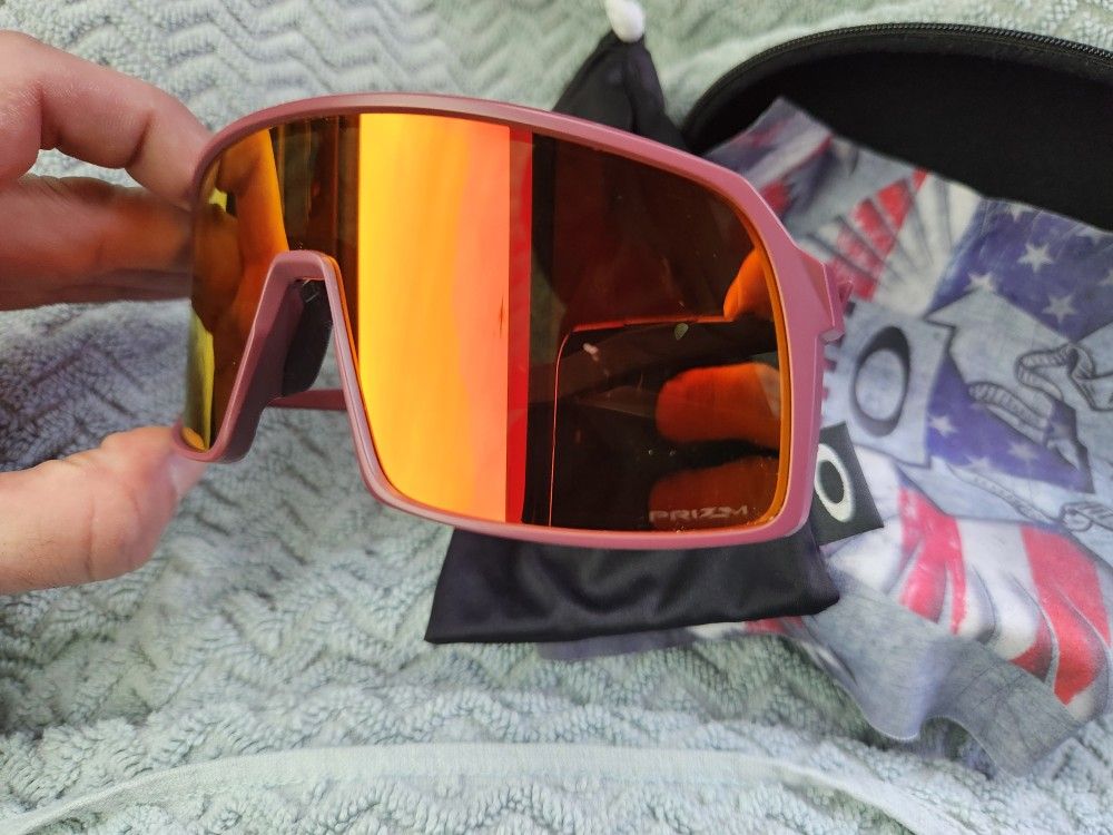 Oakley Sutro Prizm