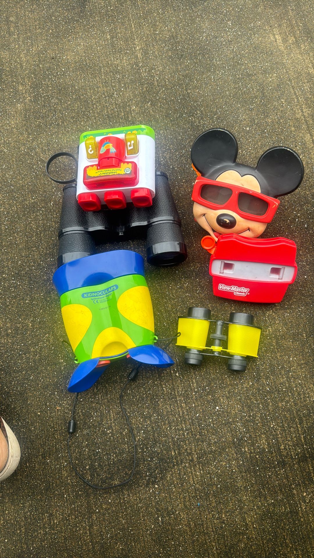 Kids Play Binoculars