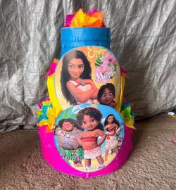 Moana 2 three tier pinata with balls