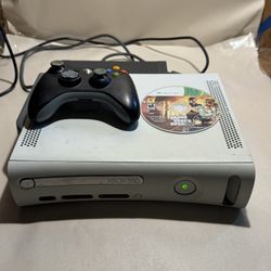 Xbox 360 With Controller And GTA V