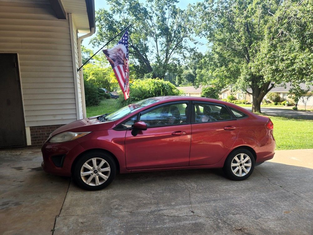2011 Ford Fiesta