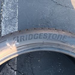 1 Llanta 275 35 R21 Bridgestone Alenza 