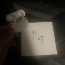 AirPods 4