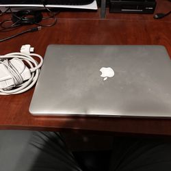 Macbook Pro 15”