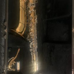 Selmer Bundy Saxophone 