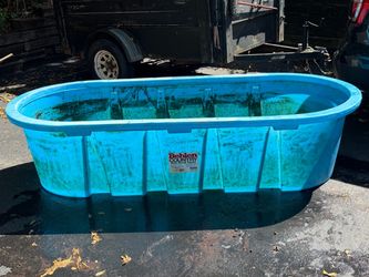 300 Gallon Stock Tank