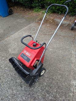 Toro S-140 single-stage snowblower