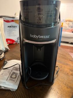 Baby Brezza Formula Pro Baby Bottle Maker