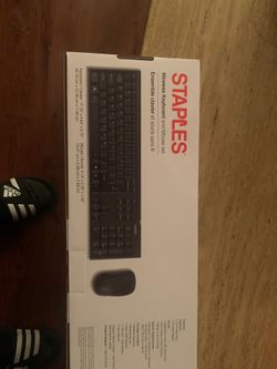 Staples wireless keyboard and mouse brand new