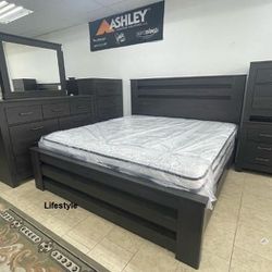 Brinxton Panel Bedroom Set 📌 İn Stock,  Fast Delivery 