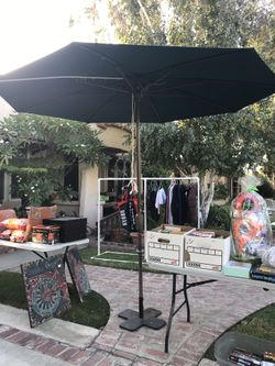 8 ft Umbrella with stand (12 ft diameter)