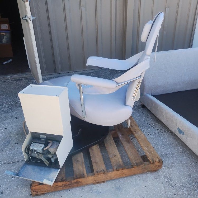 Dentist Chair