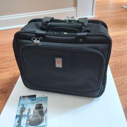 Brand new travelpro flight crew 5 multi-purpose tote 