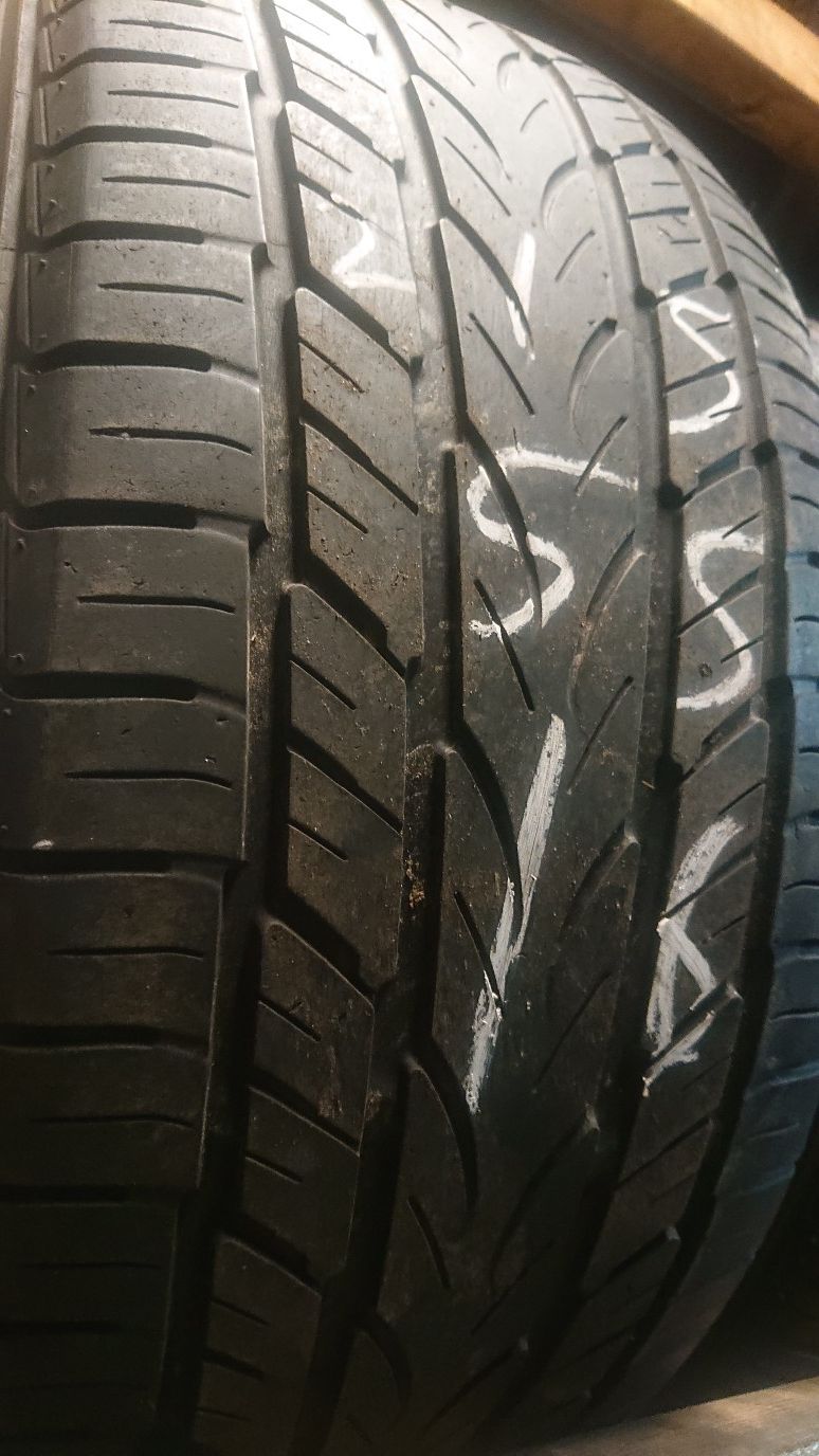 Tire 215/55R16